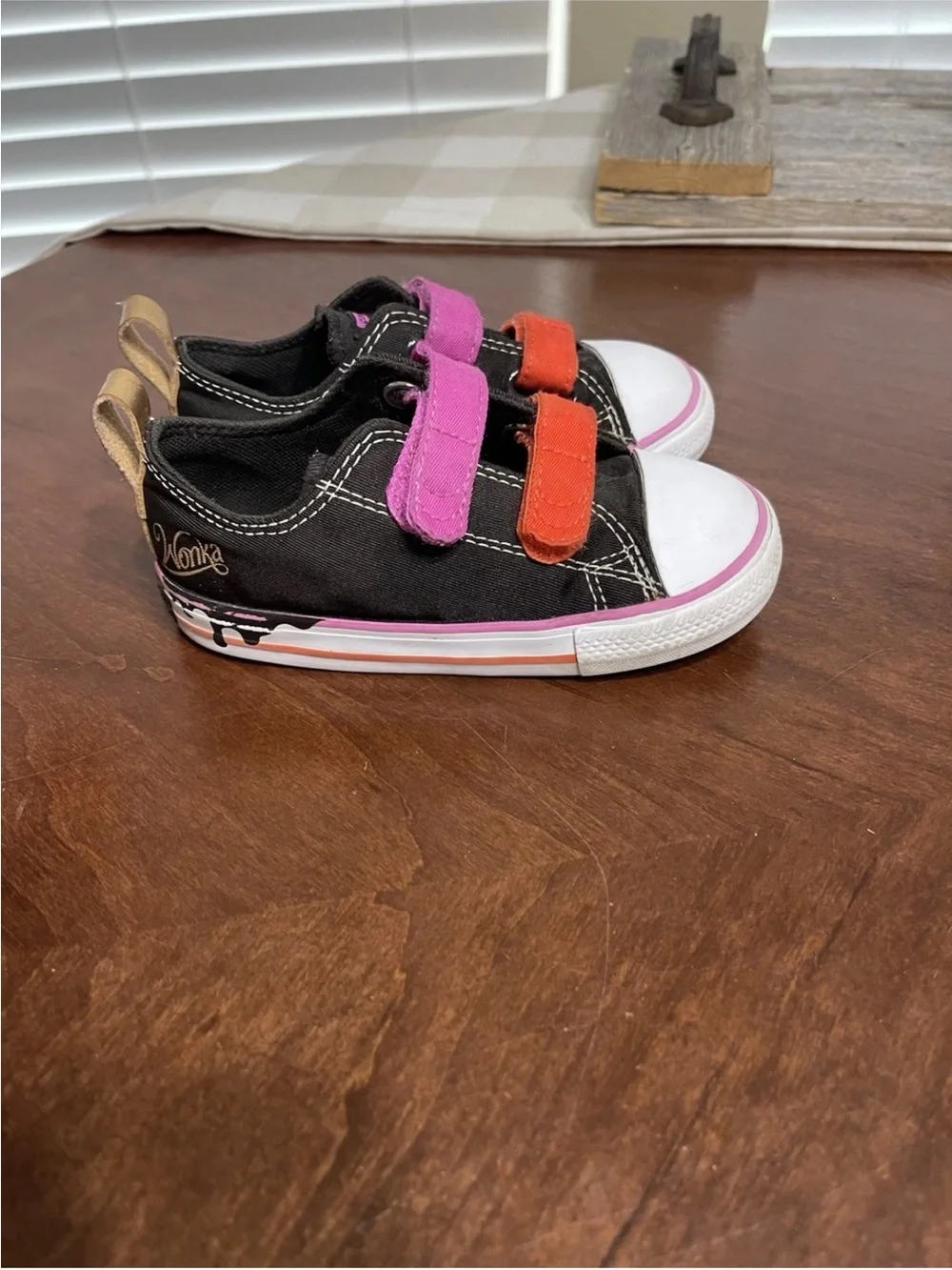CONVERSE x Wonka Chuck Taylor All Star Low Top Little Kids‎ Unisex Shoes Size 8